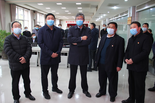 市委書(shū)記張柯兵同志走訪(fǎng)慰問(wèn)隴運(yùn)集團(tuán)公司